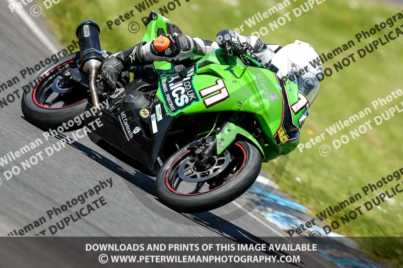 enduro digital images;event digital images;eventdigitalimages;lydden hill;lydden no limits trackday;lydden photographs;lydden trackday photographs;no limits trackdays;peter wileman photography;racing digital images;trackday digital images;trackday photos